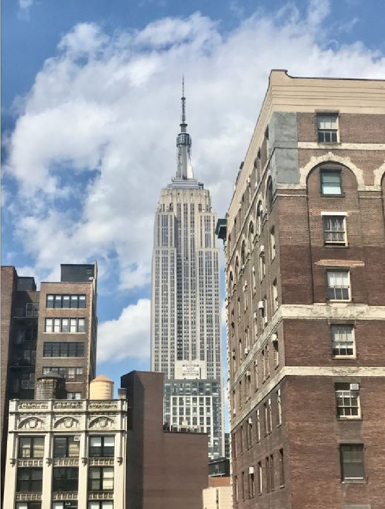 King With Empire State View